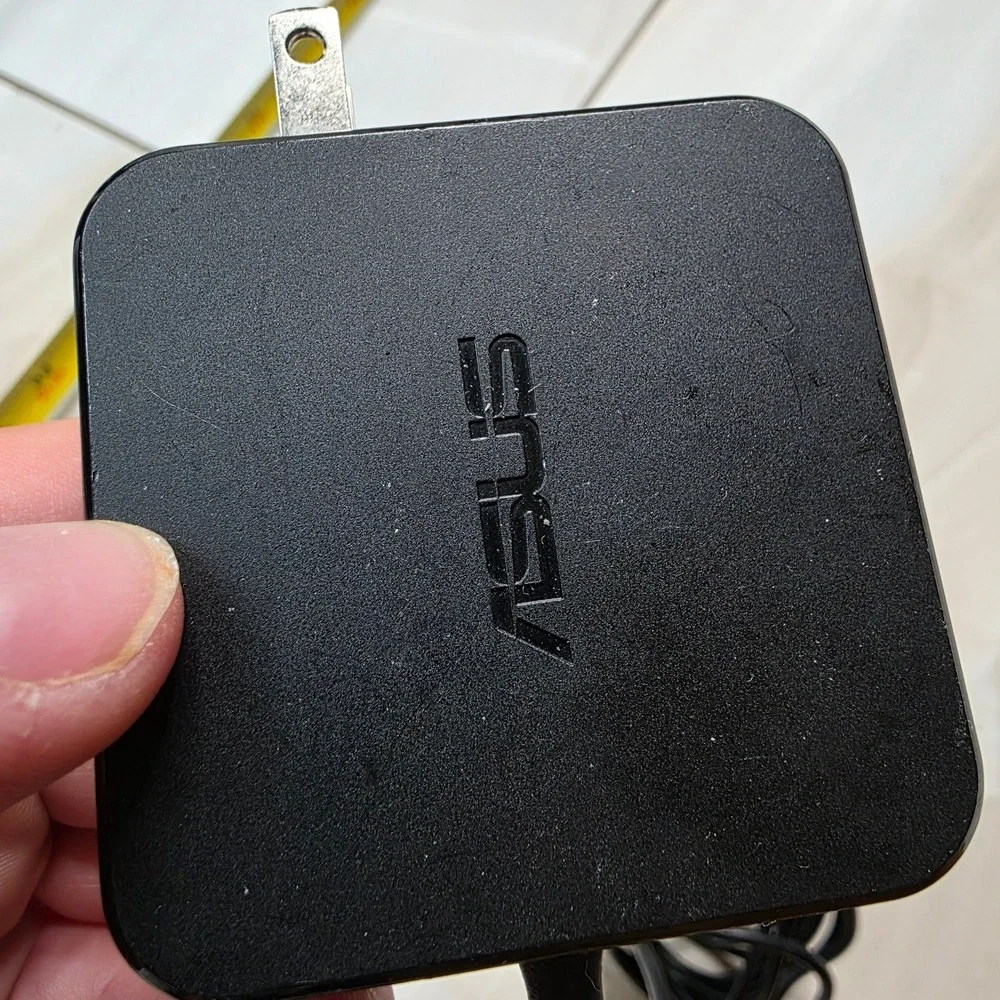 Asus AC Adapter AD883J20 19V 2.37A 45W Laptop Charger Power Supply Black B1